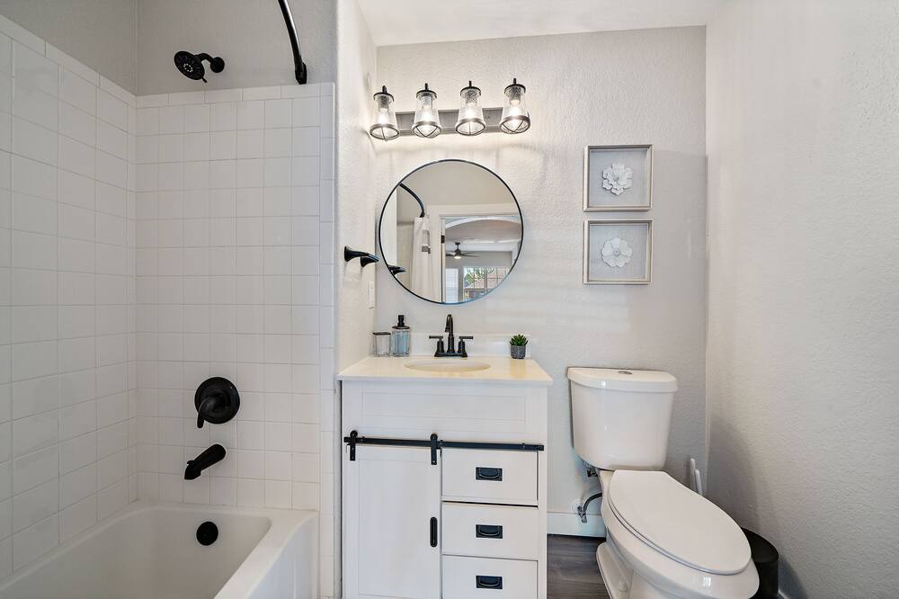 Photo of Bathroom in Aurora