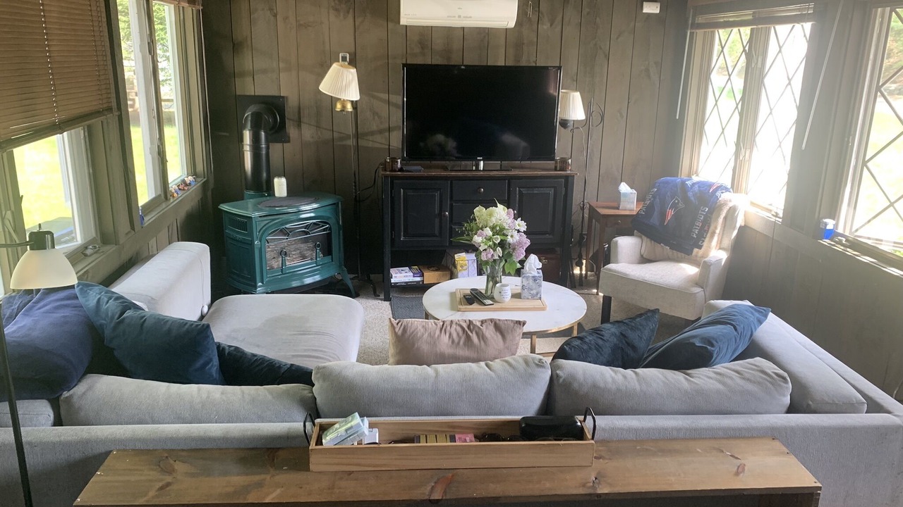 Photo of Livingroom in Walpole