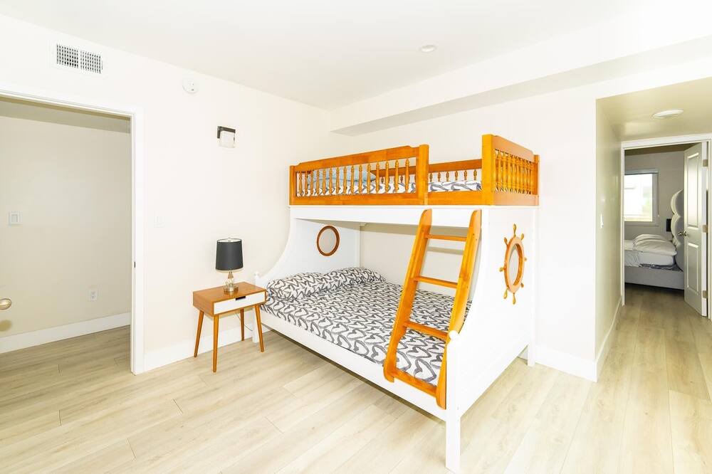 Photo of Bedroom in Old Towne