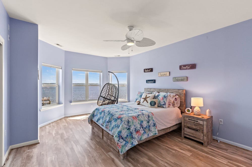Photo of Bedroom in Cobb Island