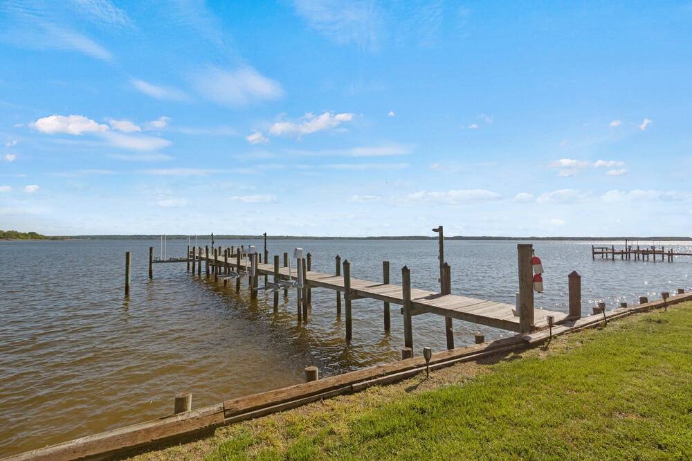 Photo of Others in Cobb Island