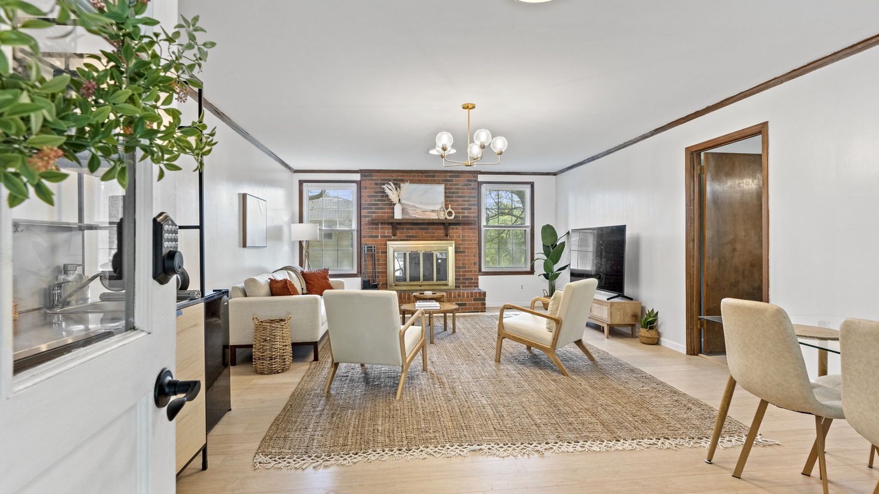Photo of Livingroom in Nashville-Davidson