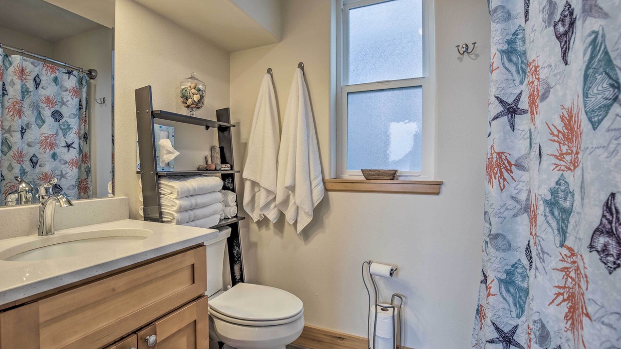Photo of Bathroom in Yachats