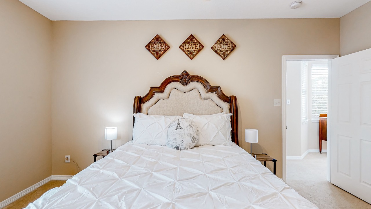 Photo of Bedroom in Pearland