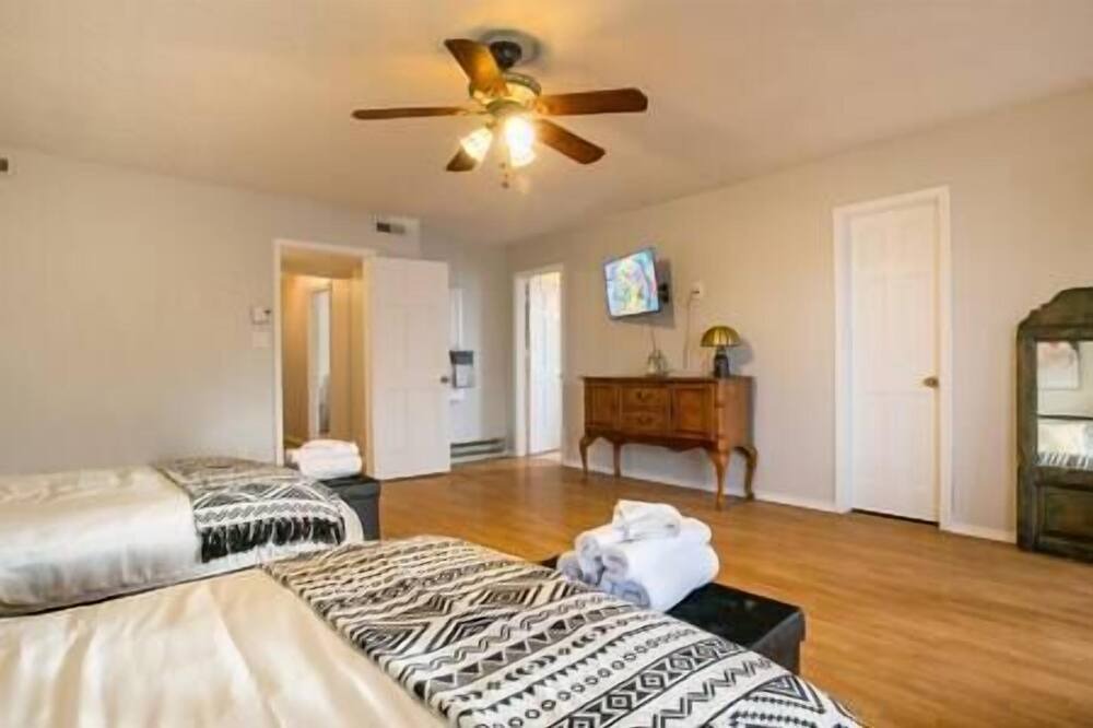 Photo of Bedroom in Paradise Hills Civic
