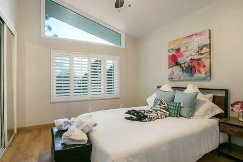 Photo of Bedroom in Paradise Hills Civic
