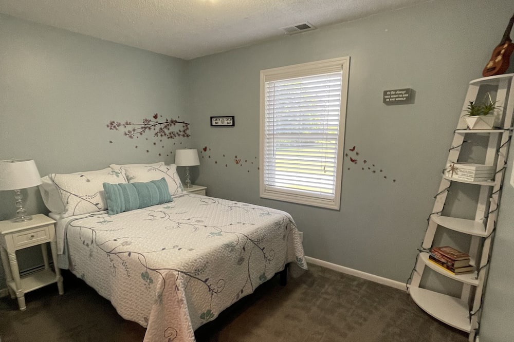Photo of Bedroom in Berrien Springs