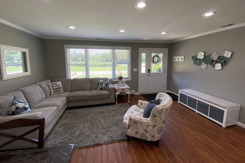 Photo of Livingroom in Berrien Springs