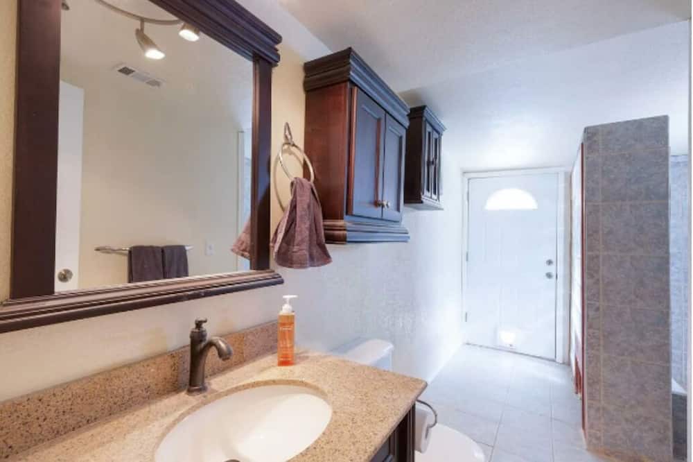 Photo of Bathroom in Anderson Mill
