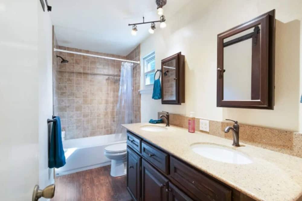 Photo of Bathroom in Anderson Mill