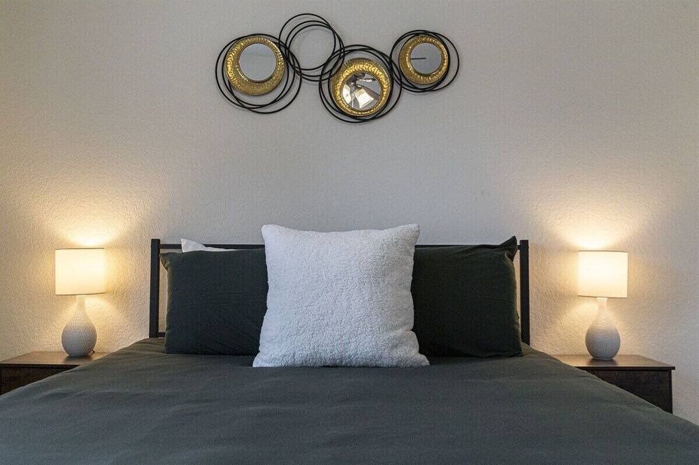 Photo of Bedroom in Spring Branch