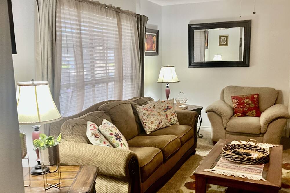 Photo of Livingroom in Schertz