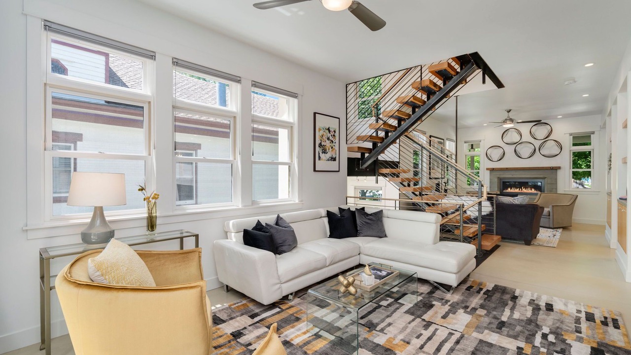 Photo of Livingroom in University Park