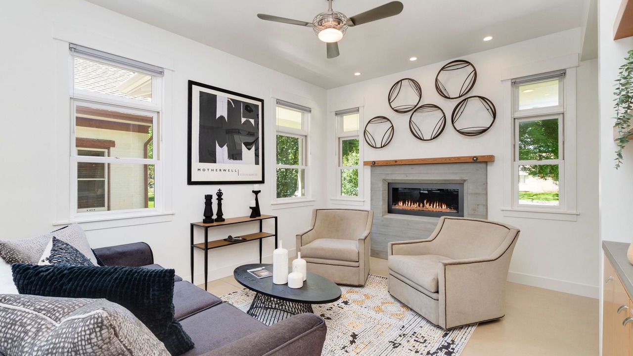 Photo of Livingroom in University Park