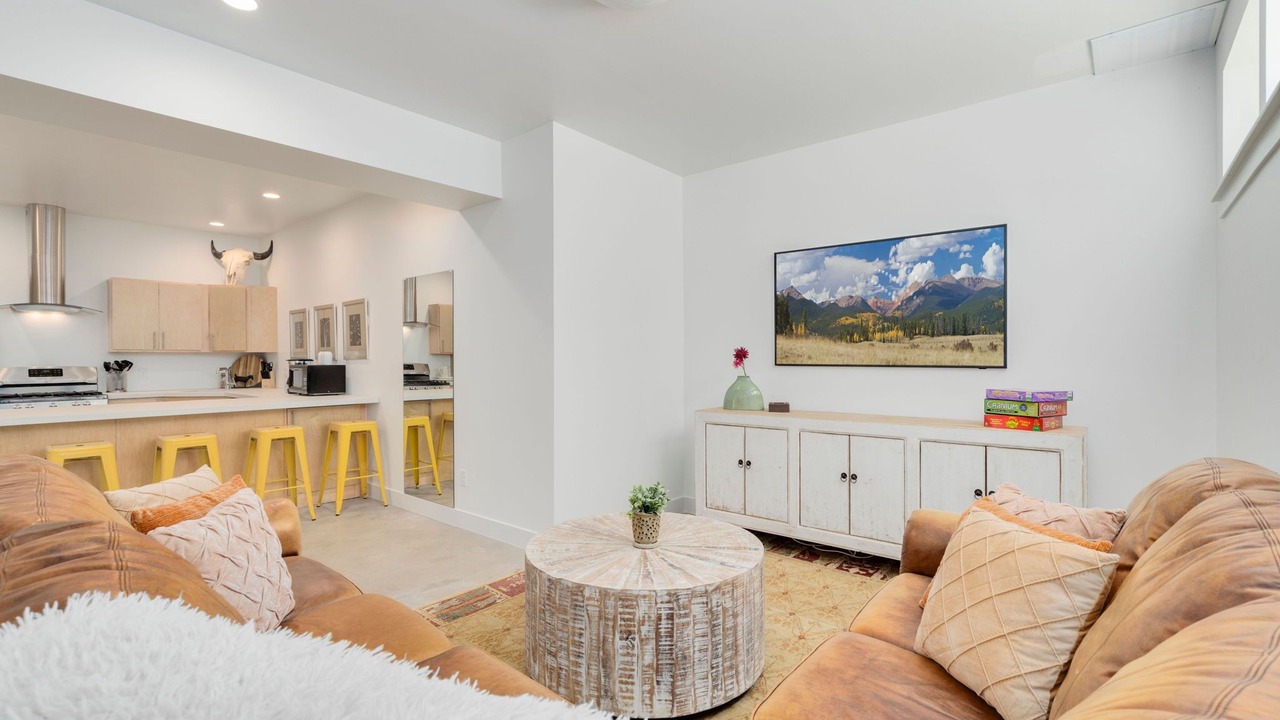 Photo of Livingroom in University Park