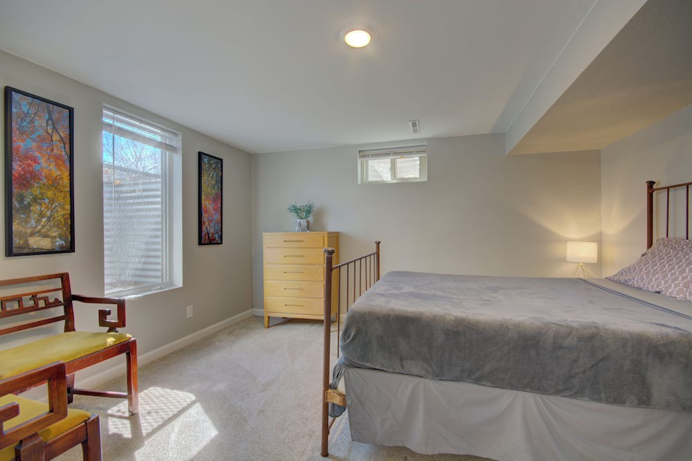 Photo of Bedroom in Arvada Plaza Area