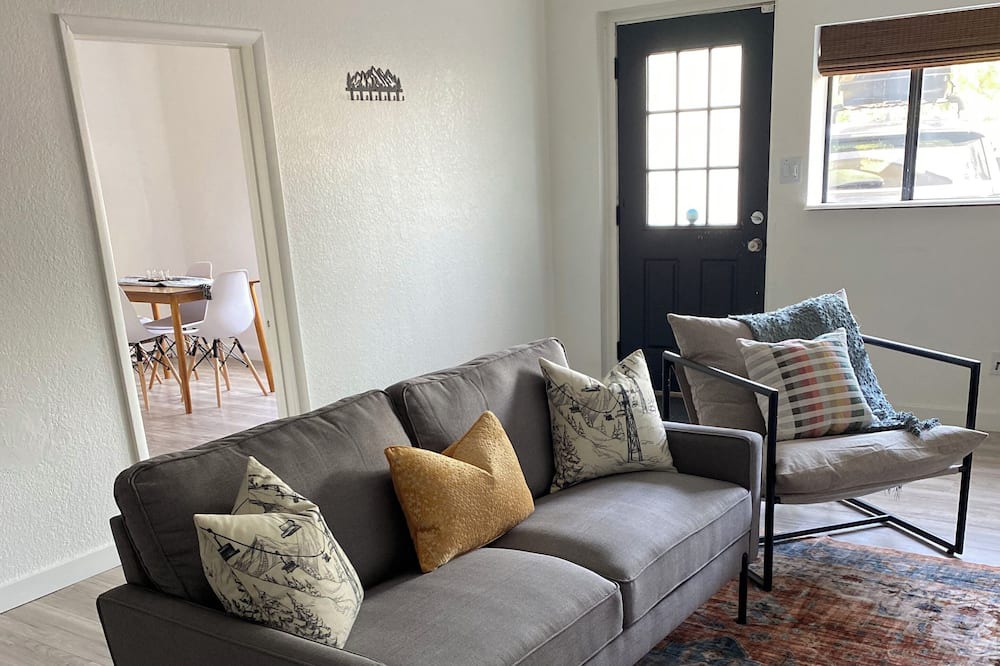 Photo of Livingroom in Durango