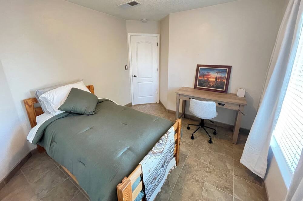 Photo of Bedroom in Westside
