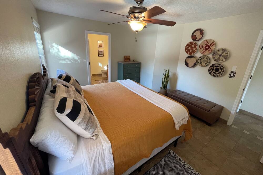 Photo of Bedroom in Westside