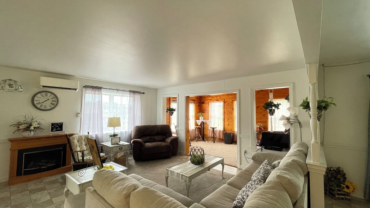 Photo of Livingroom in Loysville