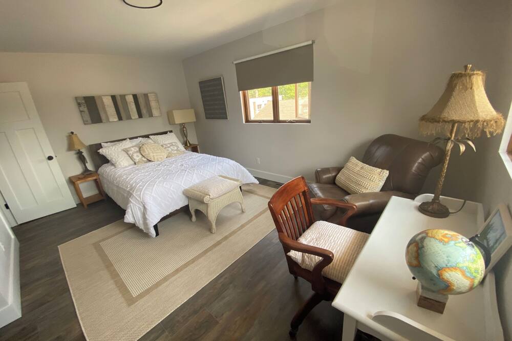 Photo of Bedroom in Bridgman
