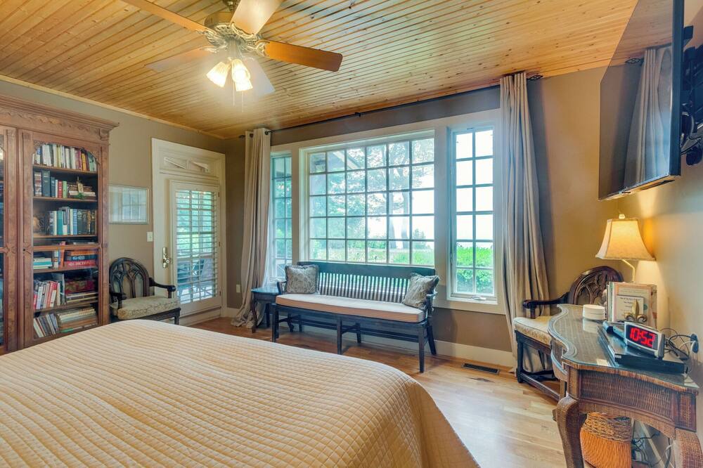 Photo of Bedroom in Monteagle