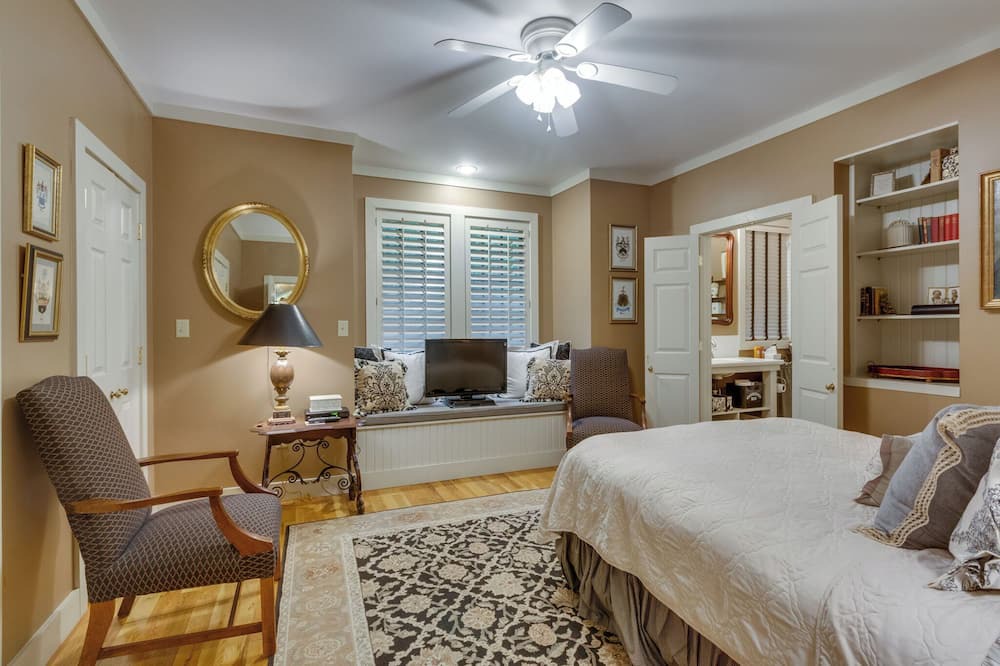 Photo of Bedroom in Monteagle