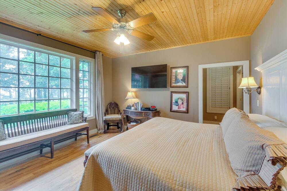 Photo of Bedroom in Monteagle
