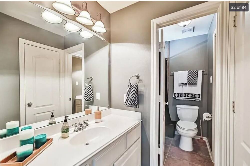 Photo of Bathroom in Briarforest