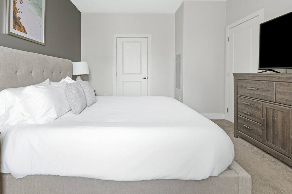 Photo of Bedroom in Toledo