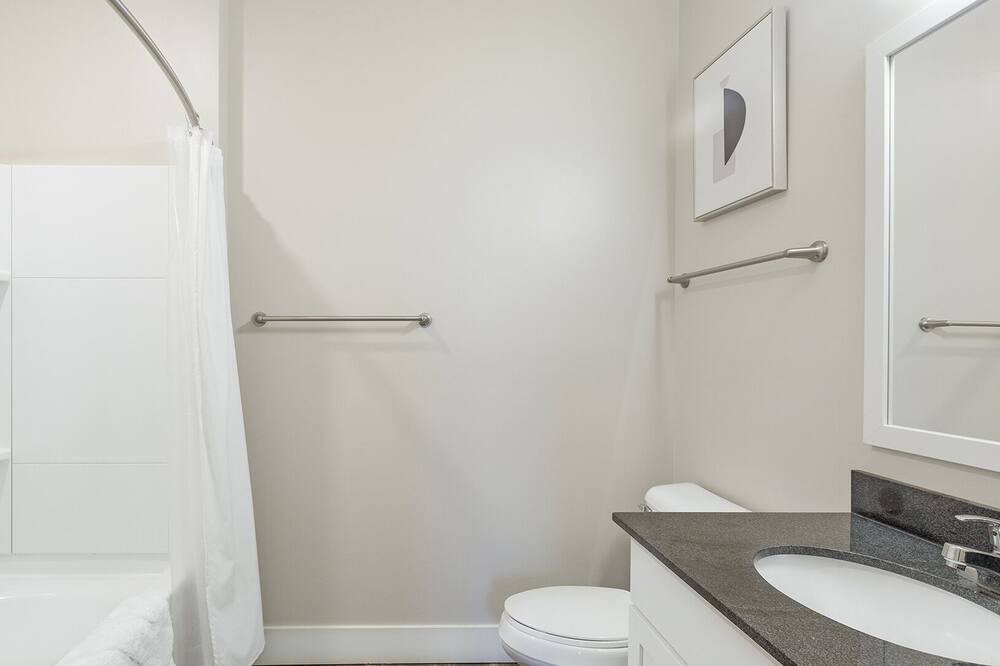 Photo of Bathroom in Toledo