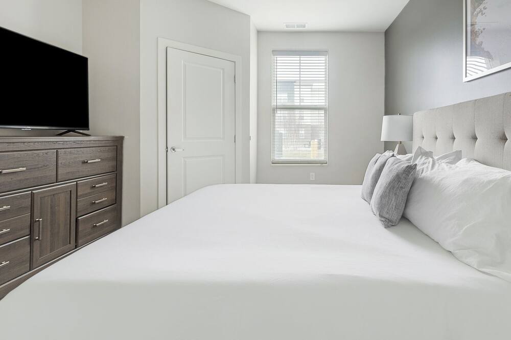 Photo of Bedroom in Toledo