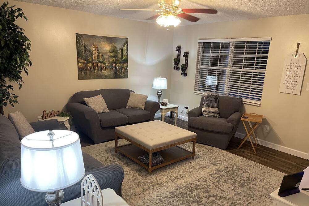 Photo of Livingroom in Winona