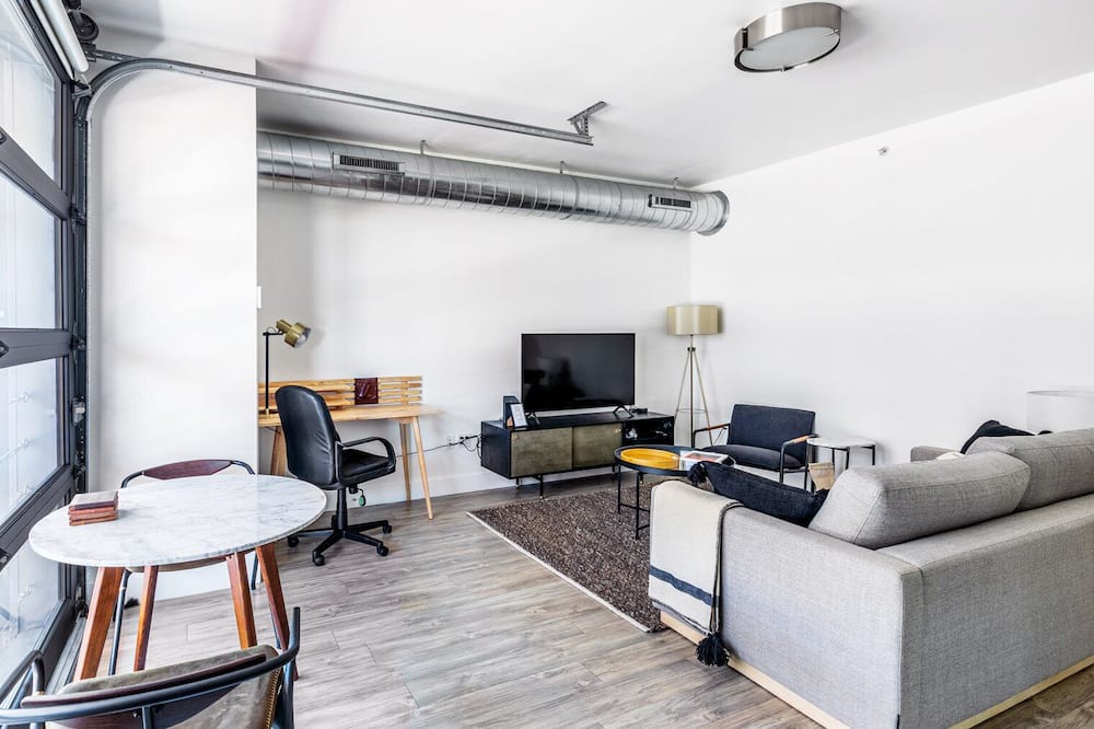 Photo of Livingroom in University Park