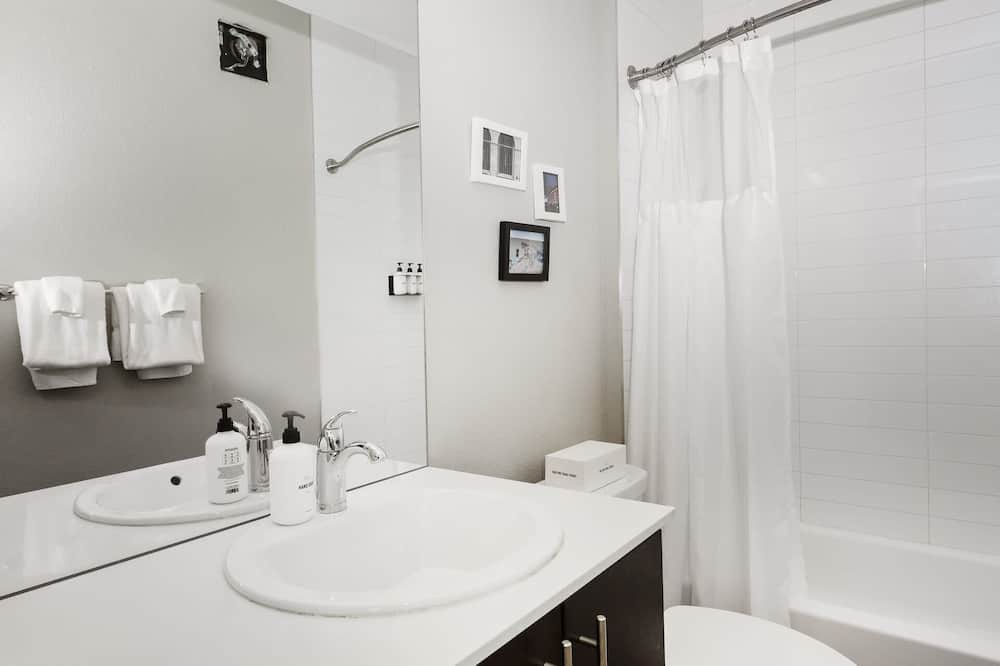Photo of Bathroom in Highland