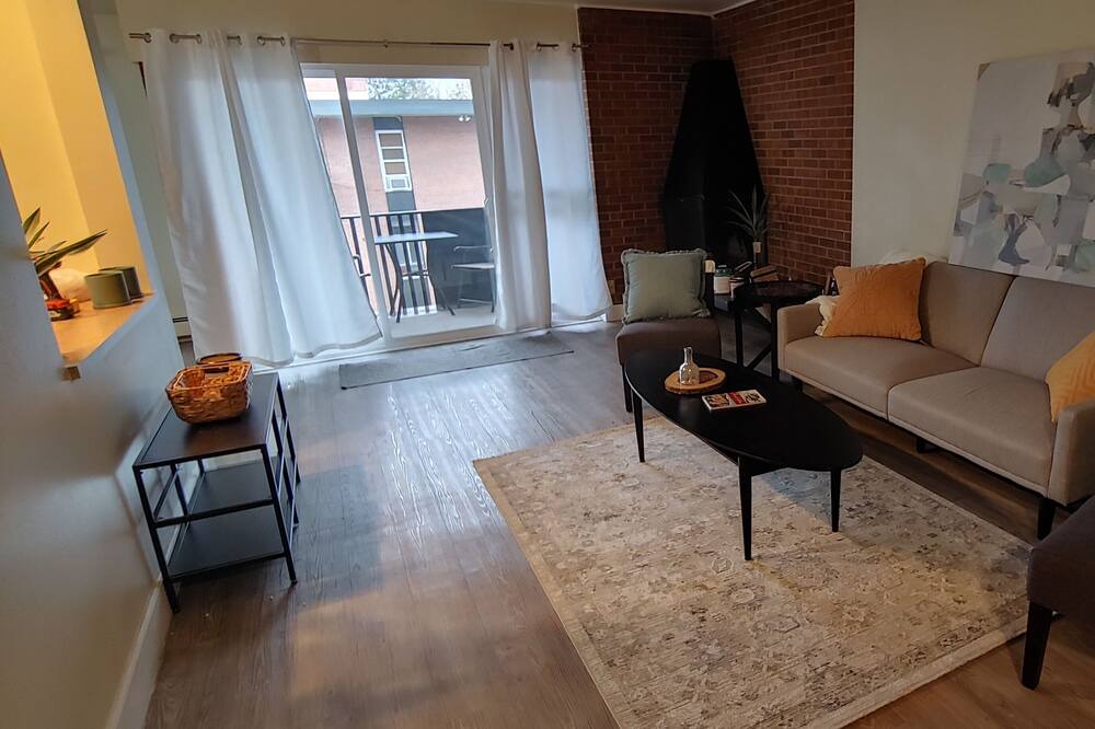 Photo of Livingroom in University Park