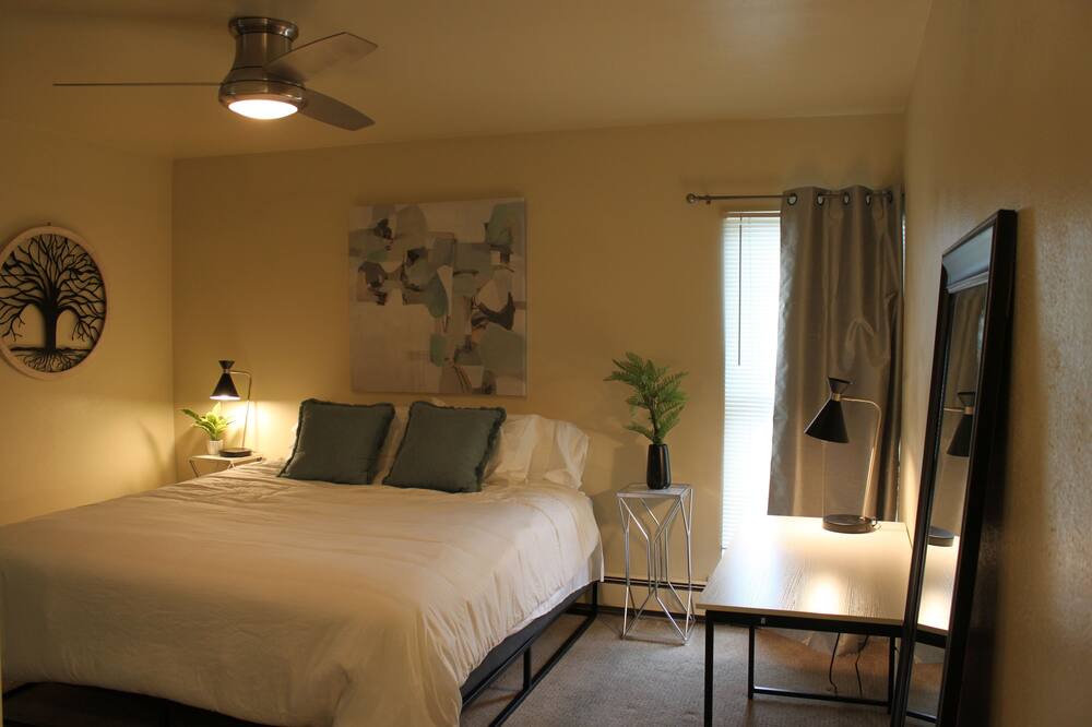 Photo of Bedroom in University Park