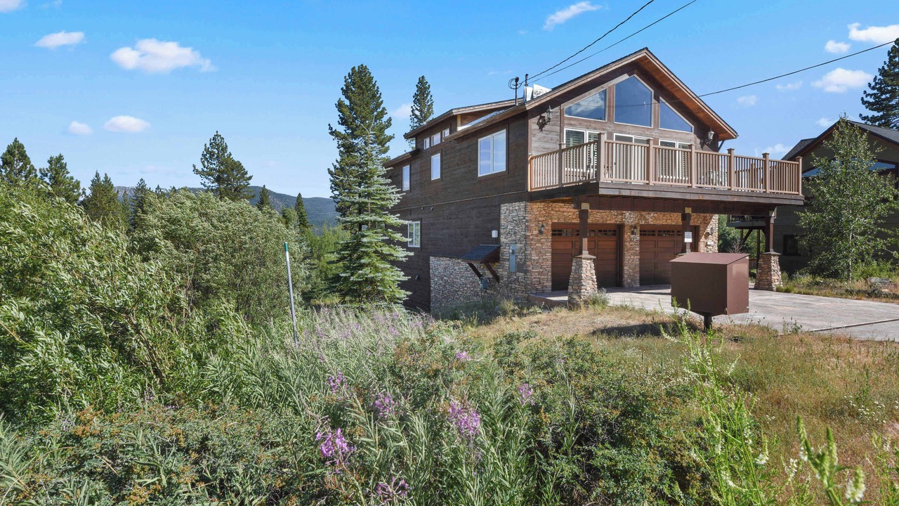 Photo of Outdoor in Mountain View Estates