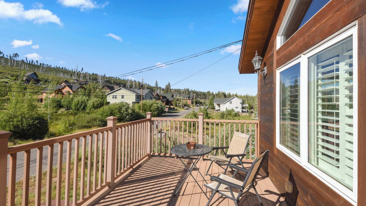 Photo of Patio Balcony in Mountain View Estates