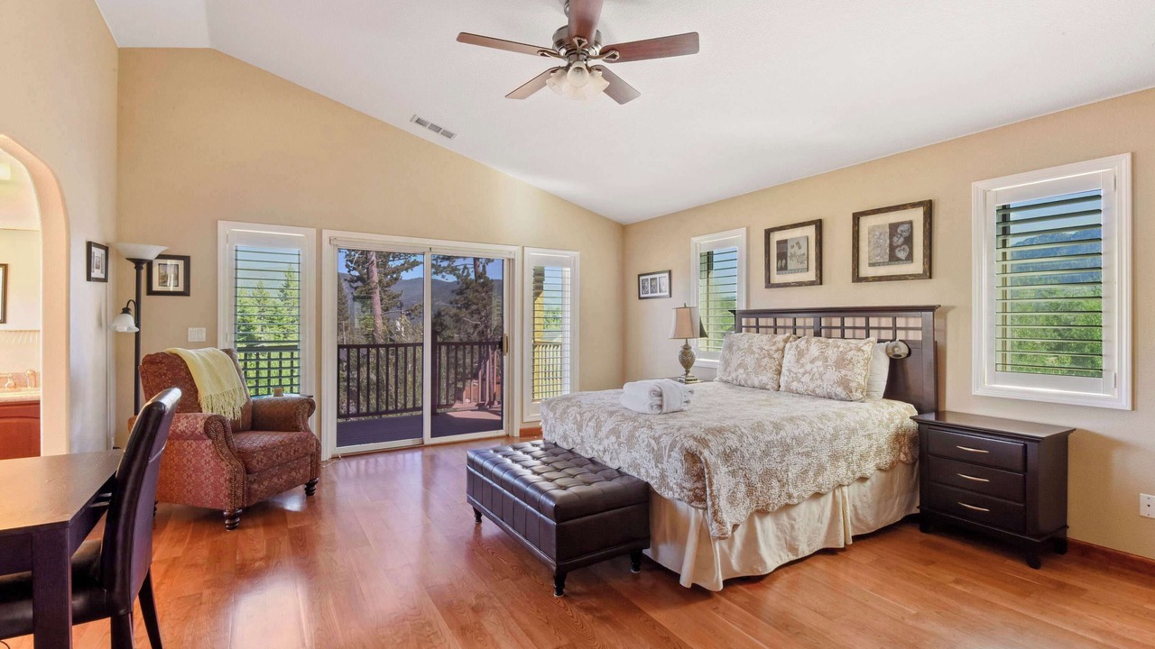 Photo of Patio Balcony in Mountain View Estates