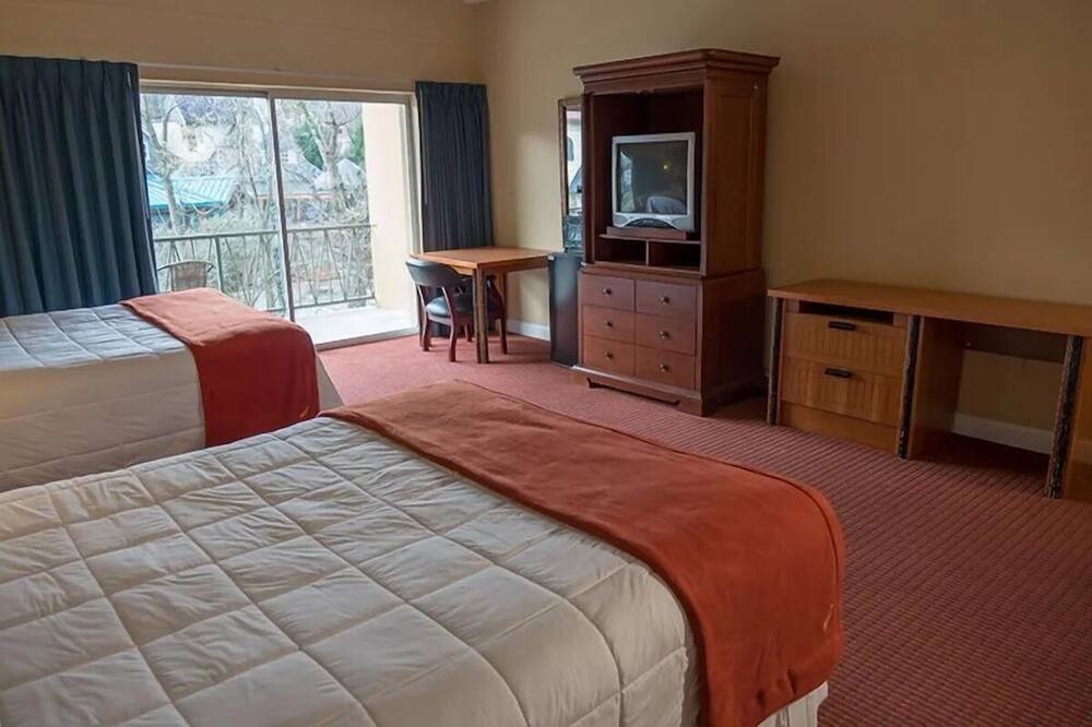 Photo of Bedroom in Gatlinburg