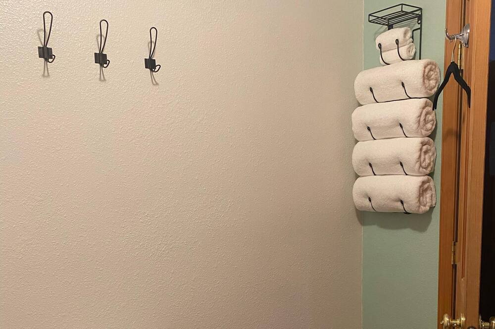 Photo of Bathroom in Roslyn