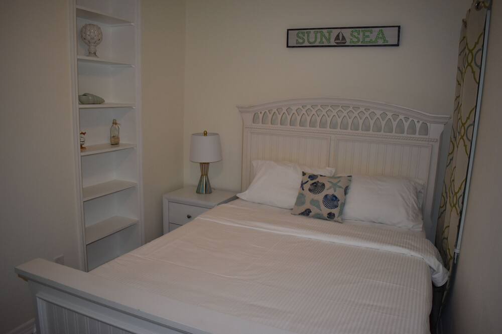 Photo of Bedroom in Kings Lake