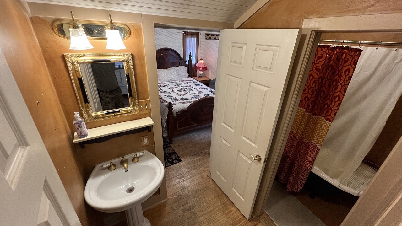 Photo of Bathroom in Cloudcroft