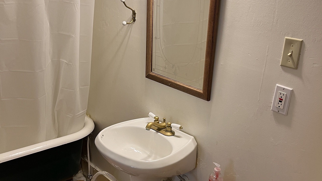 Photo of Bathroom in Cloudcroft