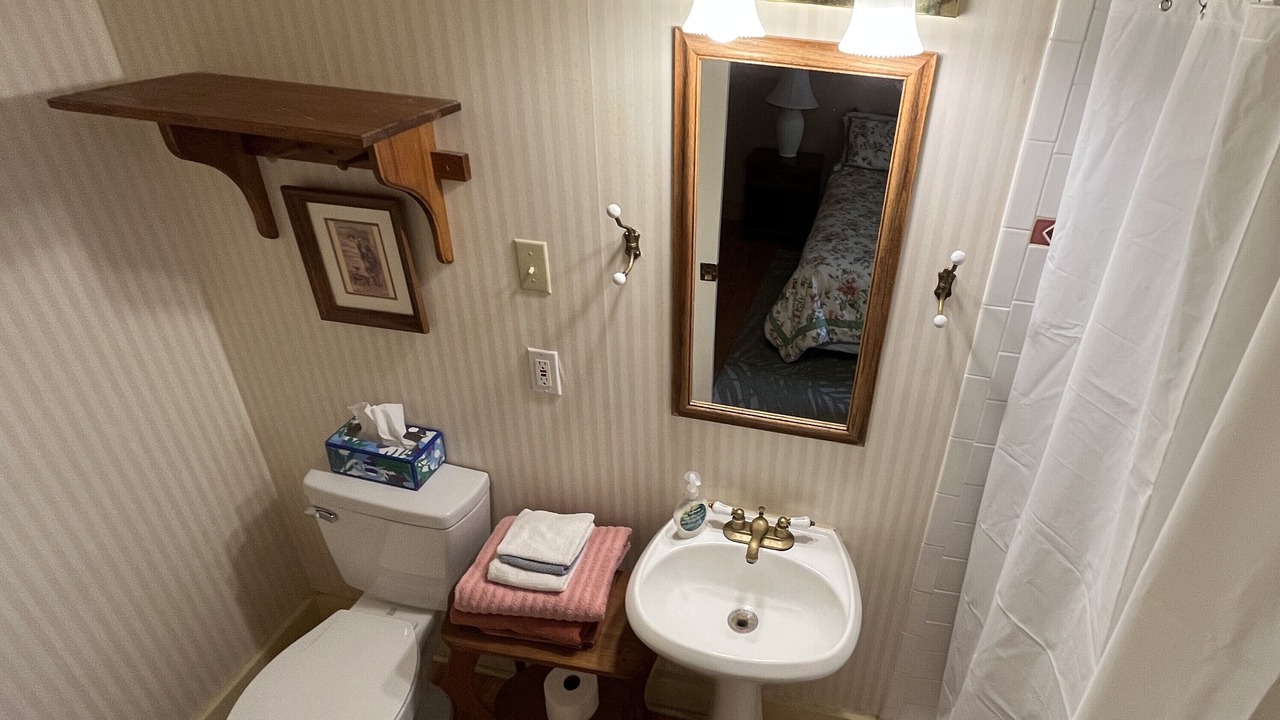 Photo of Bathroom in Cloudcroft