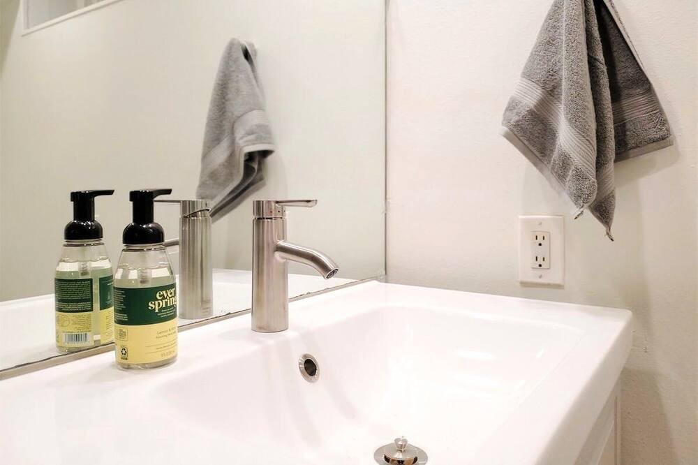 Photo of Bathroom in City Park