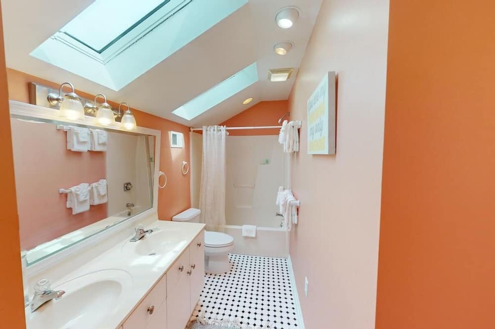 Photo of Bathroom in Litchfield by the Sea
