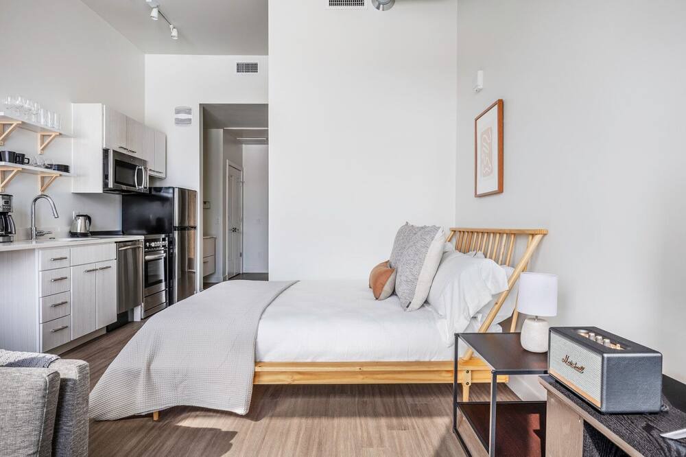 Photo of Bedroom in River North Art District