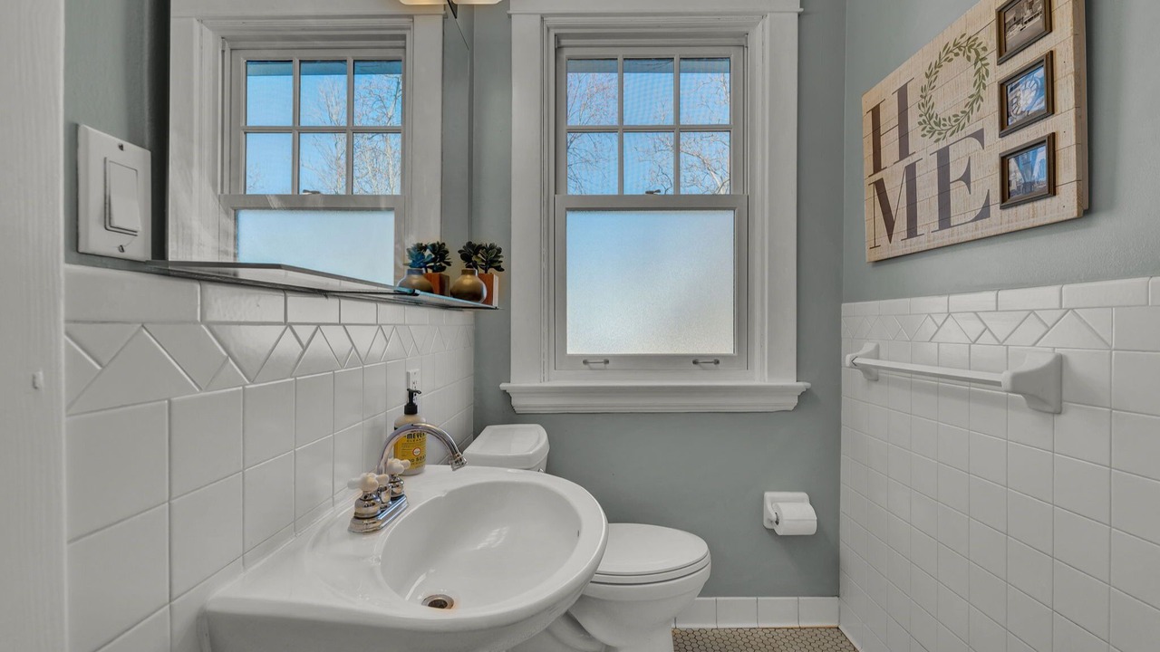 Photo of Bathroom in Oakley